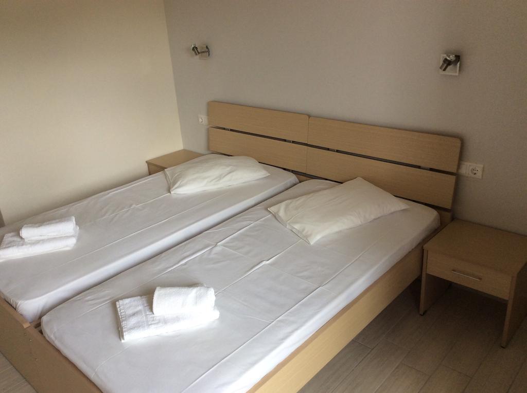 Elena Rooms Plakias Habitación foto