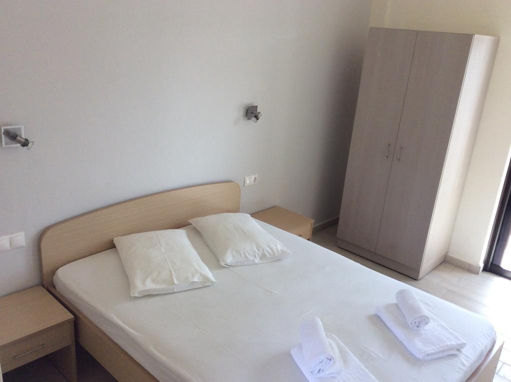 Elena Rooms Plakias Habitación foto